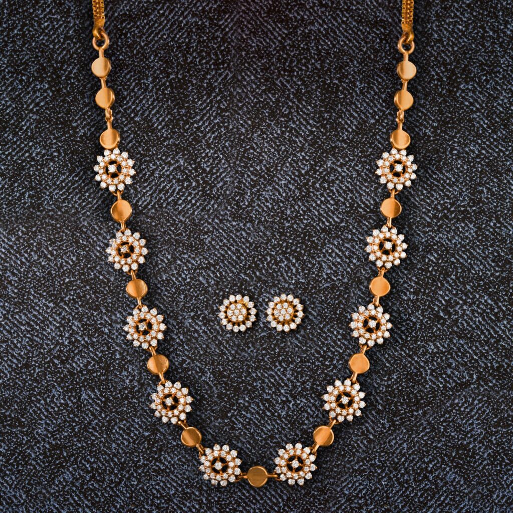 lightweight gold and diamond chain and ear rings for daily use by Neelkanth Gold and Diamonds Bangalore