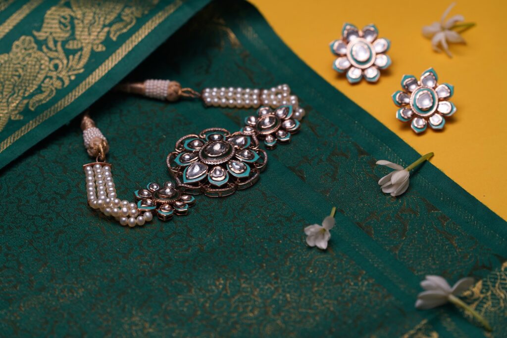 diamond necklace set for occasions at Neelkanth Gold and Diamonds Bangalore